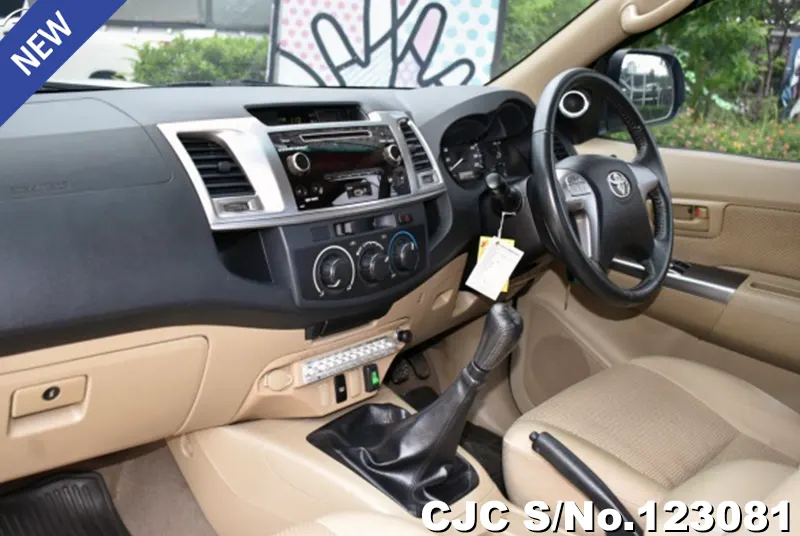 Toyota Hilux in White for Sale Image 4