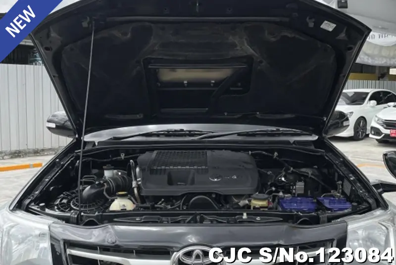 Toyota Hilux in Black for Sale Image 10