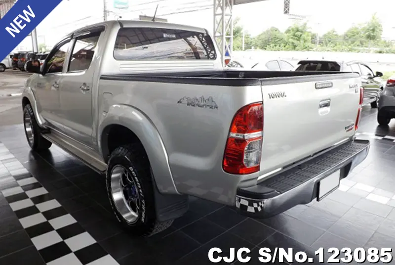 Toyota Hilux in Silver for Sale Image 1