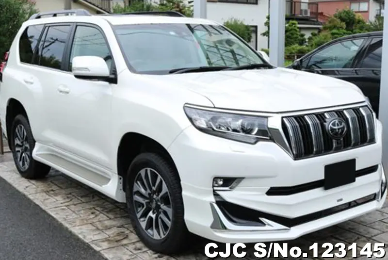 Toyota / Land Cruiser Prado 2023