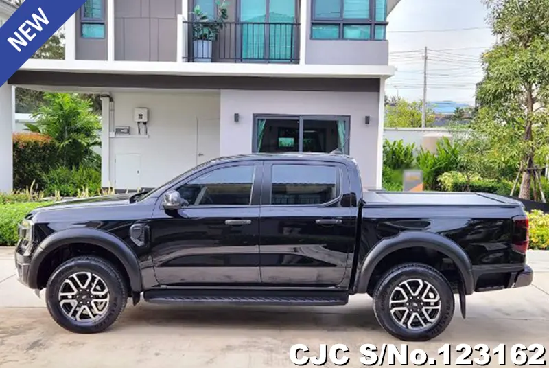 Ford Ranger in Black for Sale Image 6
