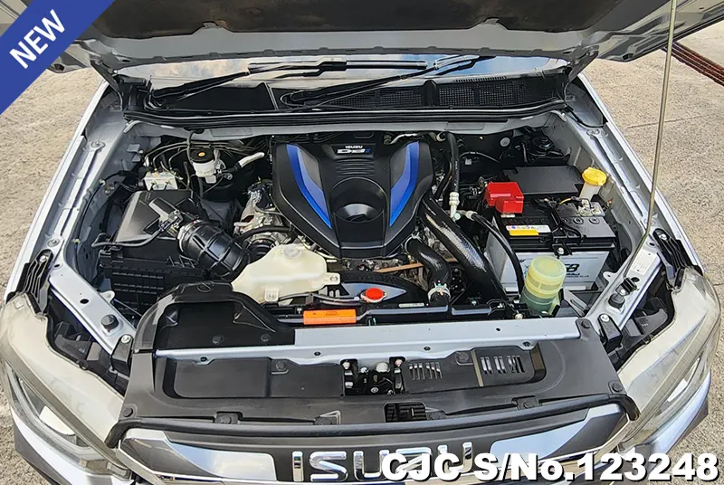 Isuzu D-Max in Silver for Sale Image 11