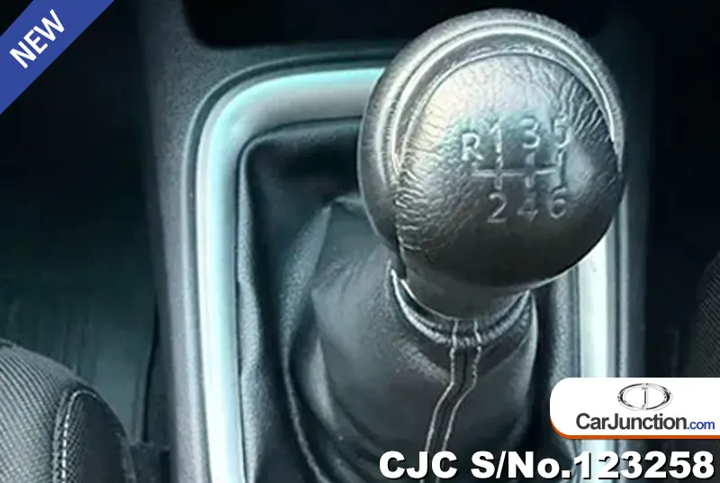 Toyota Hilux in Silver for Sale Image 14