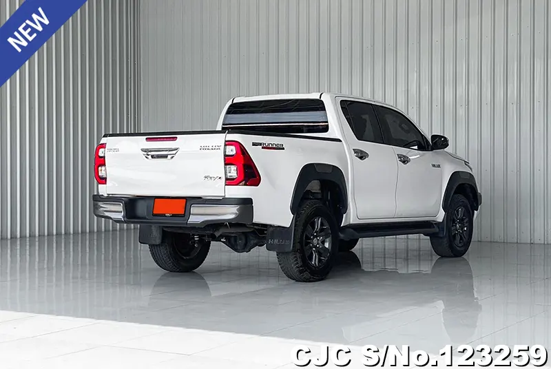Toyota Hilux in White for Sale Image 1