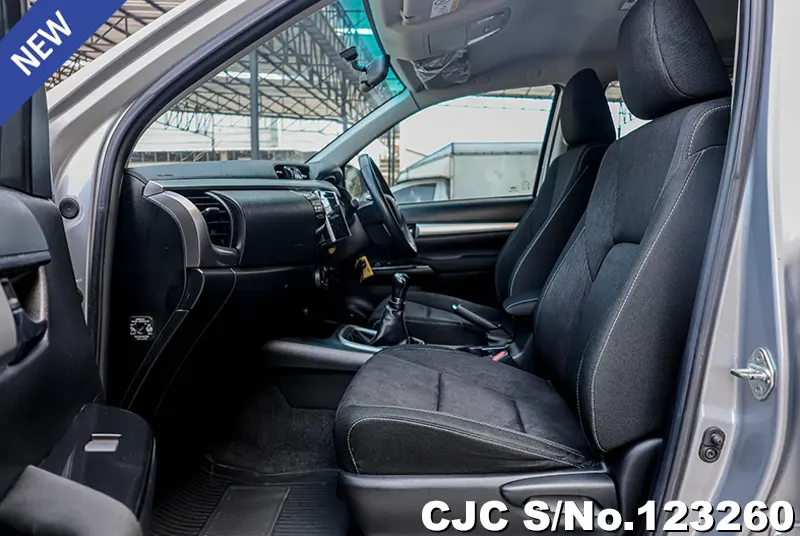Toyota Hilux in Silver for Sale Image 8