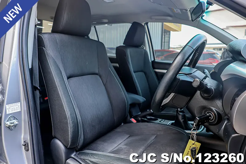 Toyota Hilux in Silver for Sale Image 9