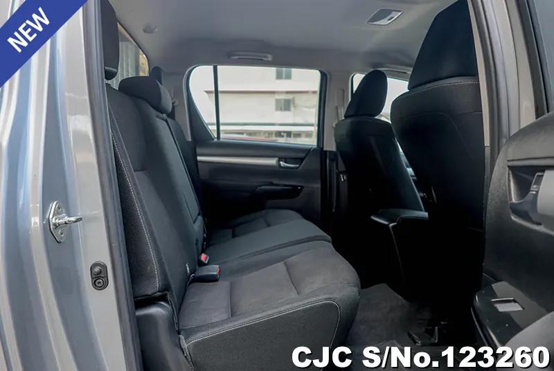 Toyota Hilux in Silver for Sale Image 11