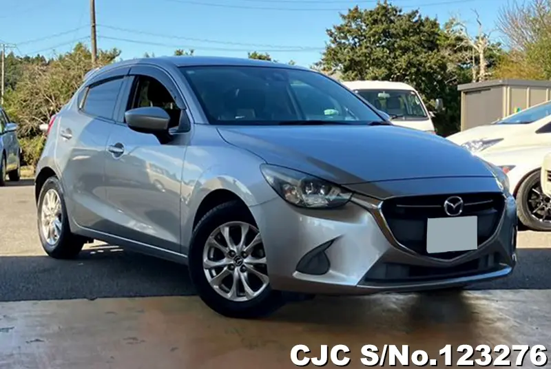 Mazda / Demio 2016