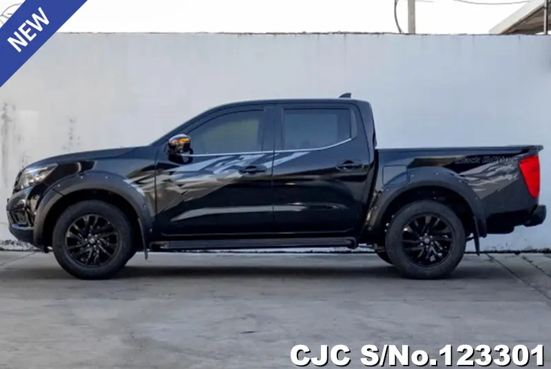 Nissan Navara in Black for Sale Image 4