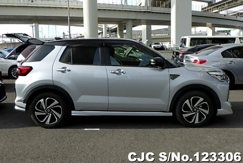 Toyota Raize in Silver for Sale Image 6