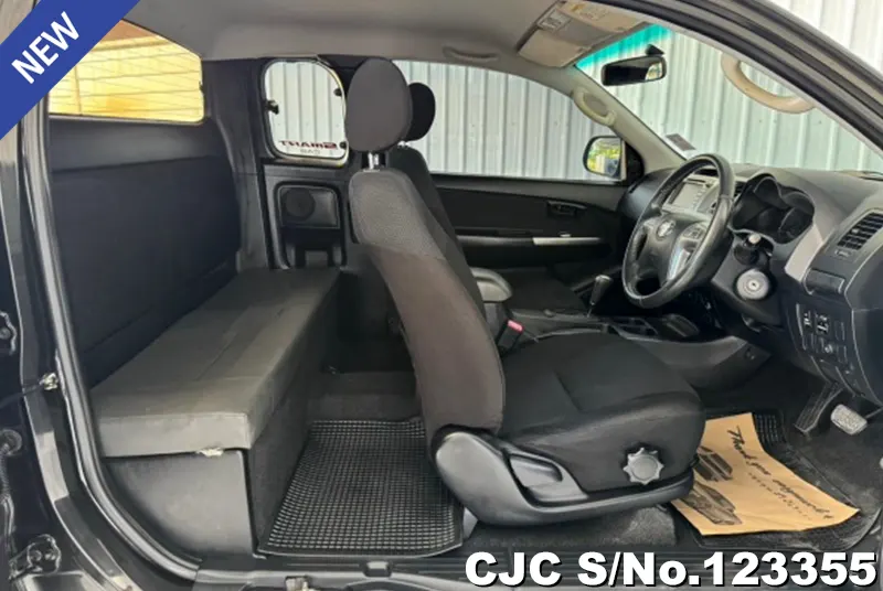 Toyota Hilux in Black for Sale Image 9
