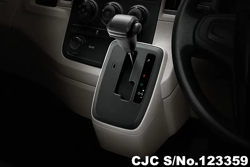 2026 Toyota / Hiace / Commuter Stock No. 123359