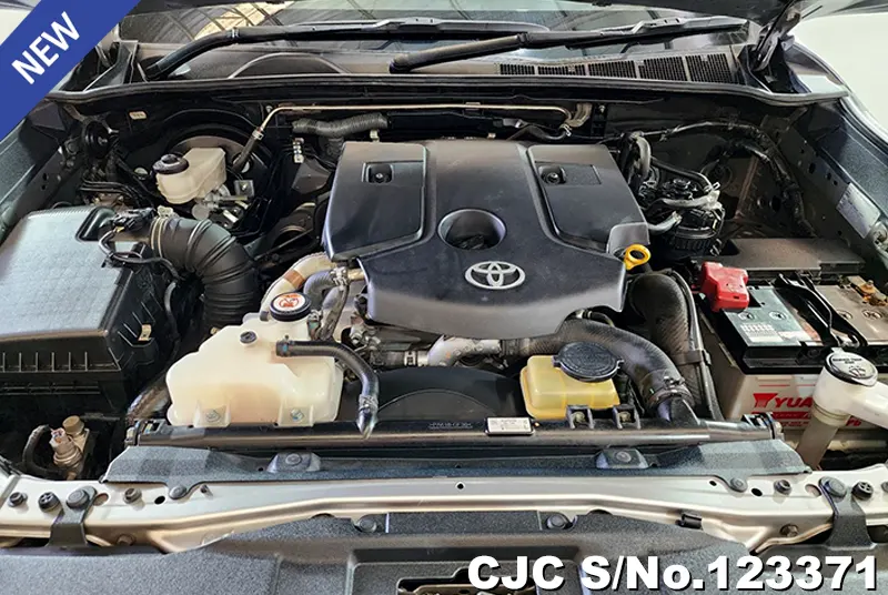 Toyota Hilux in Silver for Sale Image 13