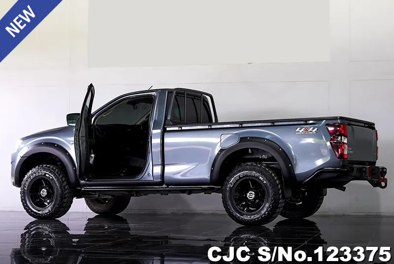 Isuzu D-Max in Gray for Sale Image 9