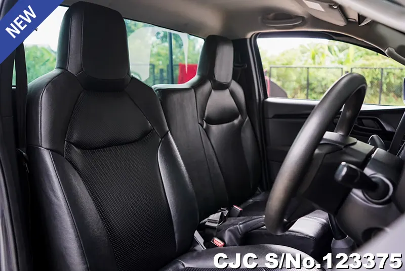 Isuzu D-Max in Gray for Sale Image 13