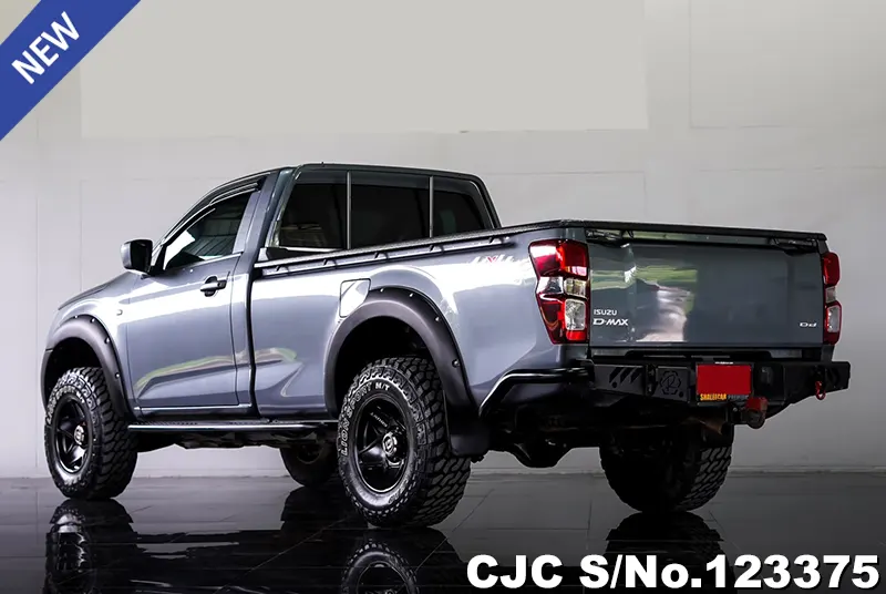 Isuzu D-Max in Gray for Sale Image 1