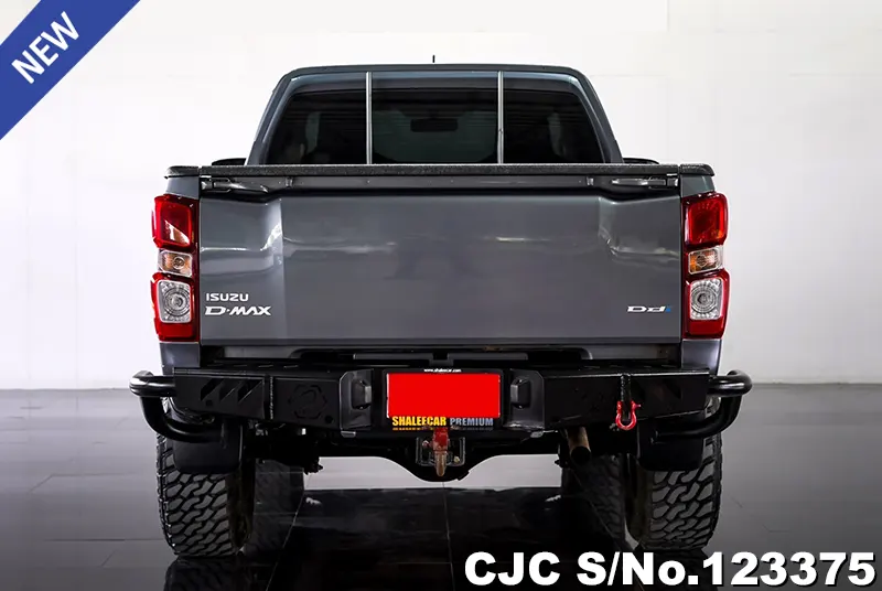Isuzu D-Max in Gray for Sale Image 5