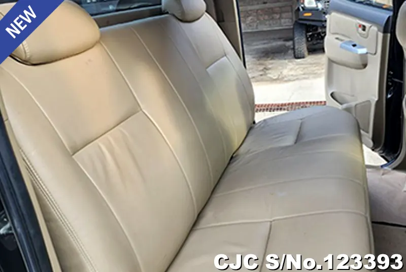 Toyota Hilux in Black for Sale Image 9