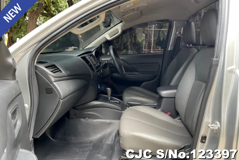 Mitsubishi Triton in Silver for Sale Image 7