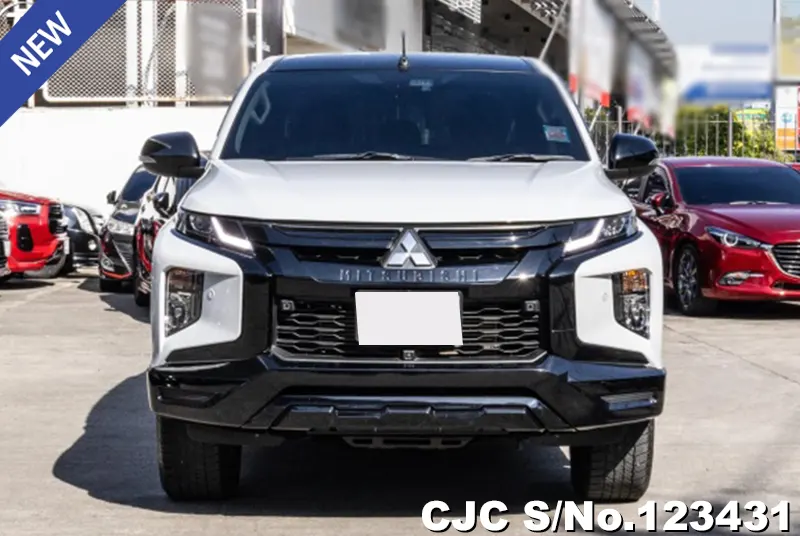 Mitsubishi Triton in White for Sale Image 3