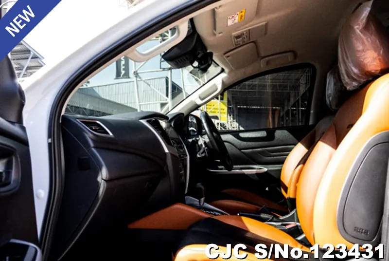 Mitsubishi Triton in White for Sale Image 6