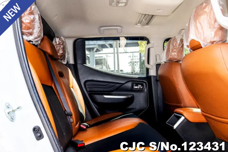 Mitsubishi Triton in White for Sale Image 7