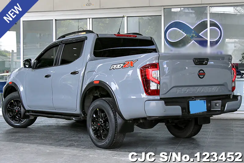 Nissan Navara in Gray for Sale Image 1