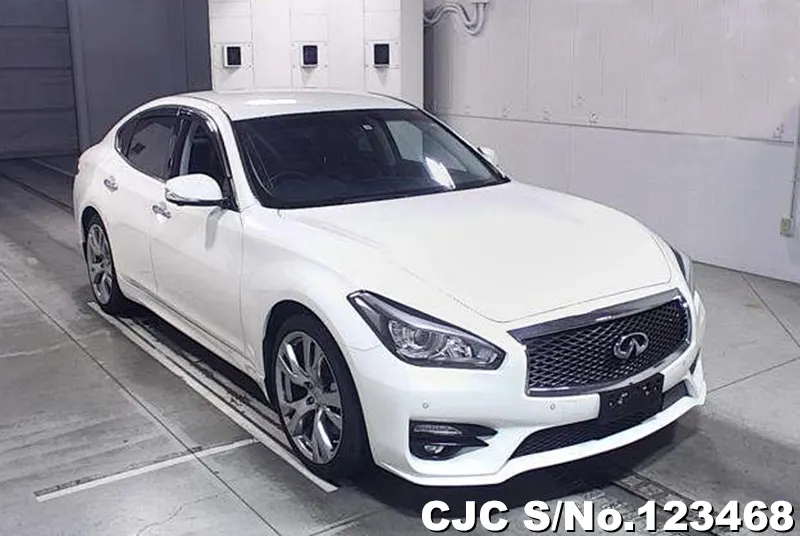 Nissan / Fuga 2019