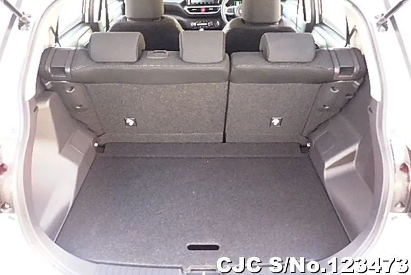 Toyota Raize in White for Sale Image 9