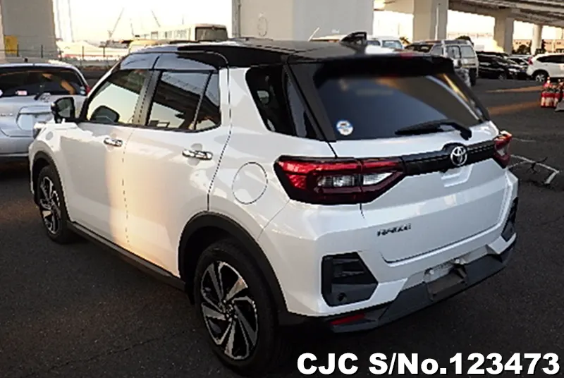 Toyota Raize in White for Sale Image 1