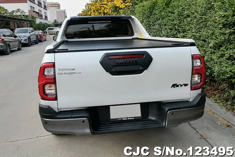 Toyota Hilux in White for Sale Image 5