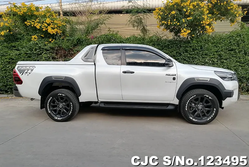 Toyota Hilux in White for Sale Image 7