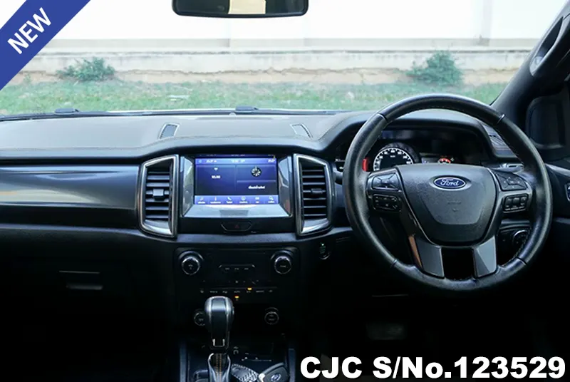 Ford Ranger in White for Sale Image 8