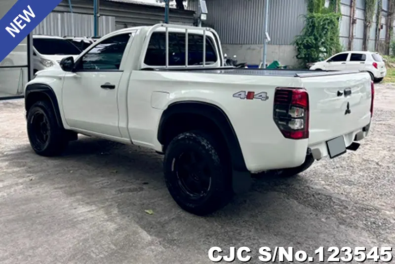 Mitsubishi Triton in White for Sale Image 1