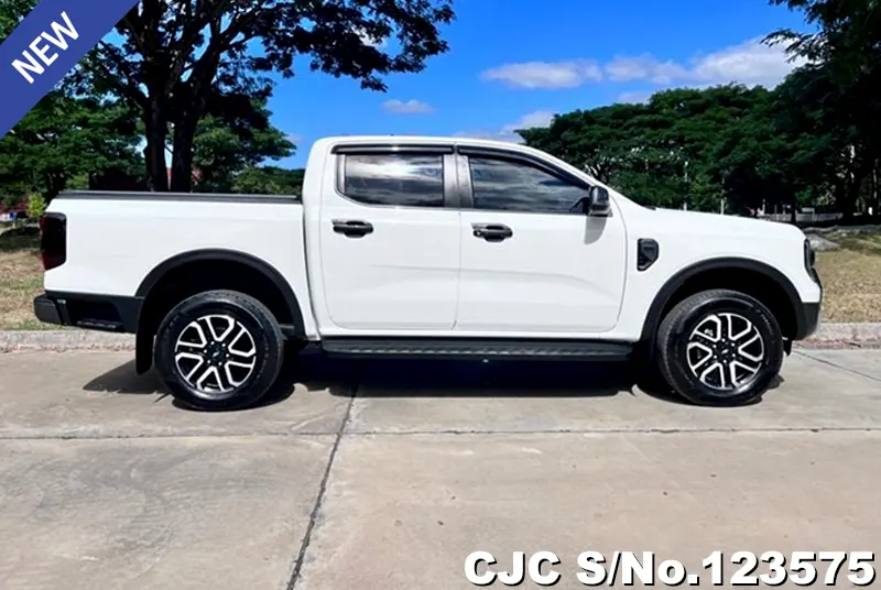 Ford Ranger in White for Sale Image 4