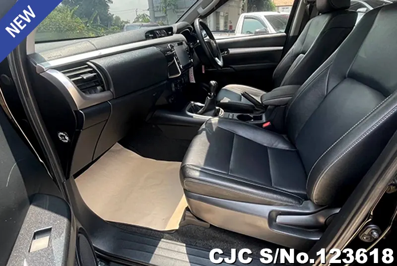 Toyota Hilux in Black for Sale Image 6