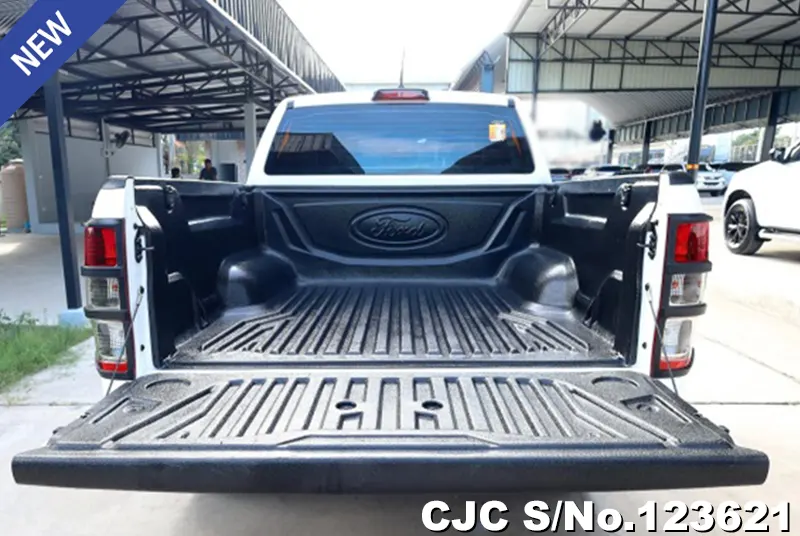 Ford Ranger in White for Sale Image 4