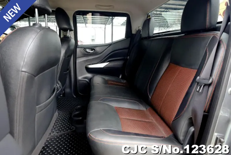Nissan Navara in Gray for Sale Image 7