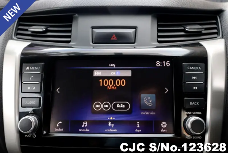 Nissan Navara in Gray for Sale Image 9