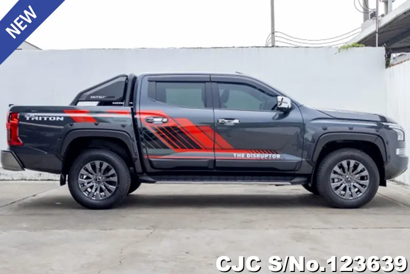 Mitsubishi Triton in Gray for Sale Image 3