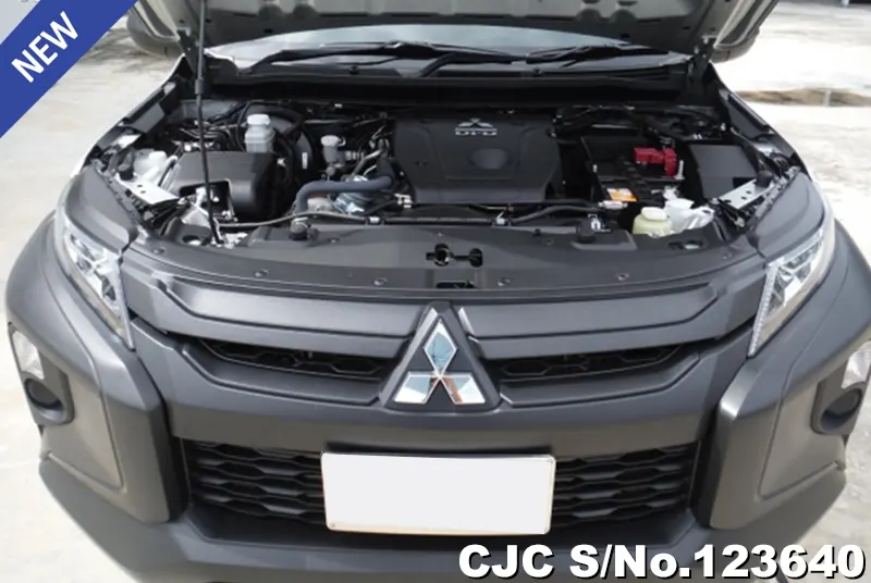 Mitsubishi Triton in Silver for Sale Image 9