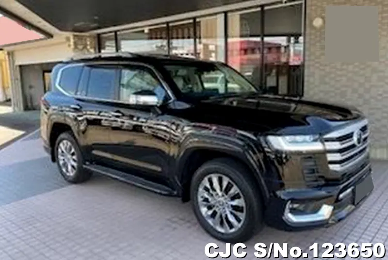Toyota / Land Cruiser 2023