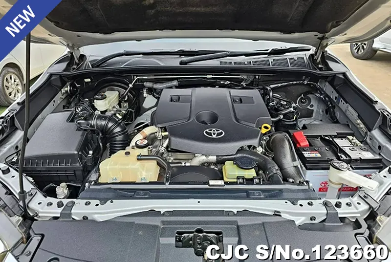 Toyota Hilux in Silver for Sale Image 11