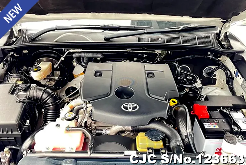 Toyota Hilux in White for Sale Image 14