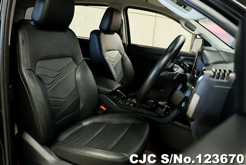 Ford Everest in Black for Sale Image 6