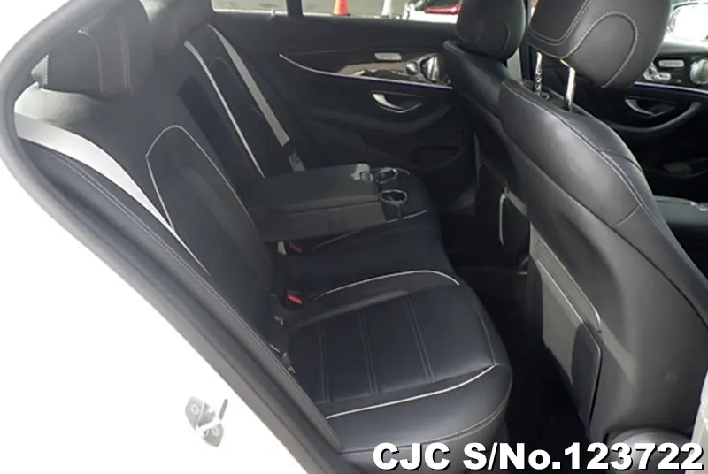 2017 Mercedes Benz / E Class Stock No. 123722