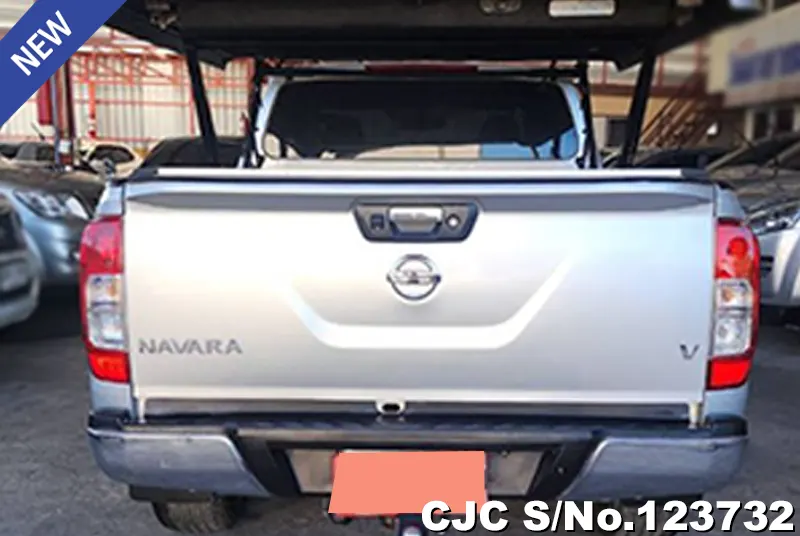 Nissan Navara in Silver for Sale Image 8