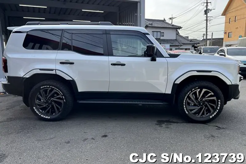 2024 Toyota / Land Cruiser 250 Stock No. 123739