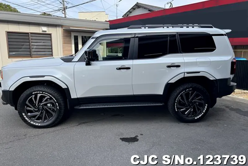 2024 Toyota / Land Cruiser 250 Stock No. 123739