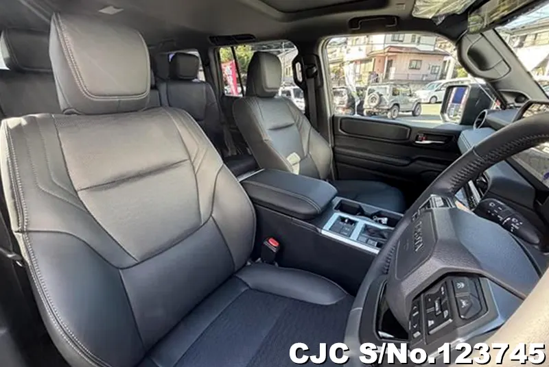Toyota Land Cruiser 250 in Black for Sale Image 10